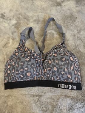 Gray & Pink Leopard Wireless Sports Bra
